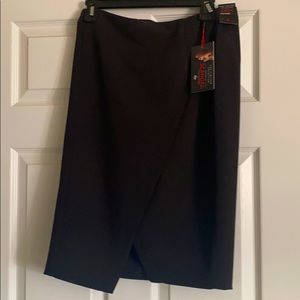 Hi waisted black pencil skirt